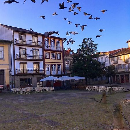 Santiago 31 Hostel Гимарайнш Экстерьер фото