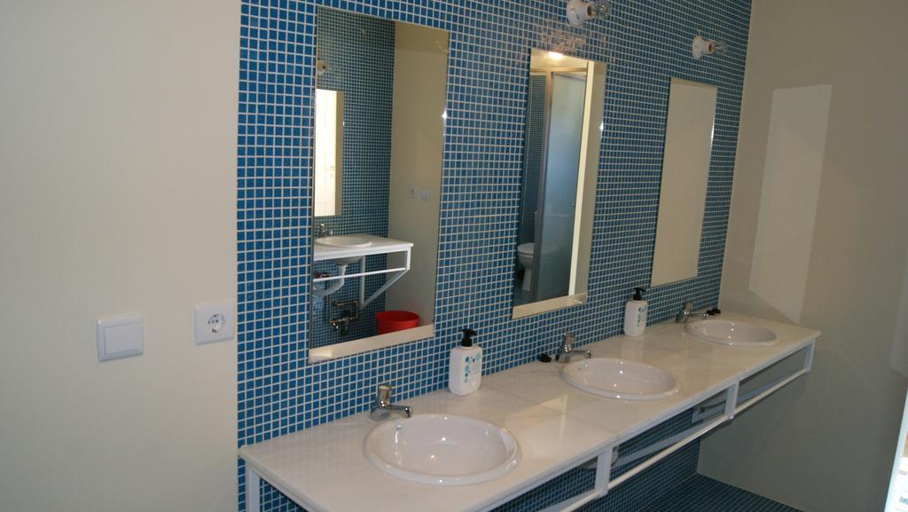 Santiago 31 Hostel Гимарайнш Экстерьер фото