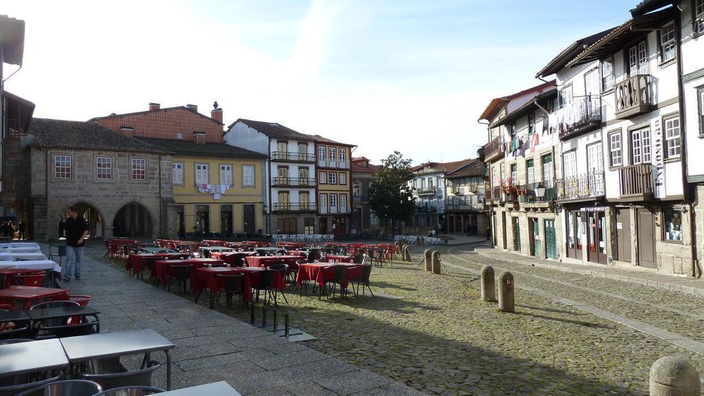 Santiago 31 Hostel Гимарайнш Экстерьер фото