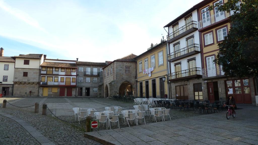 Santiago 31 Hostel Гимарайнш Экстерьер фото
