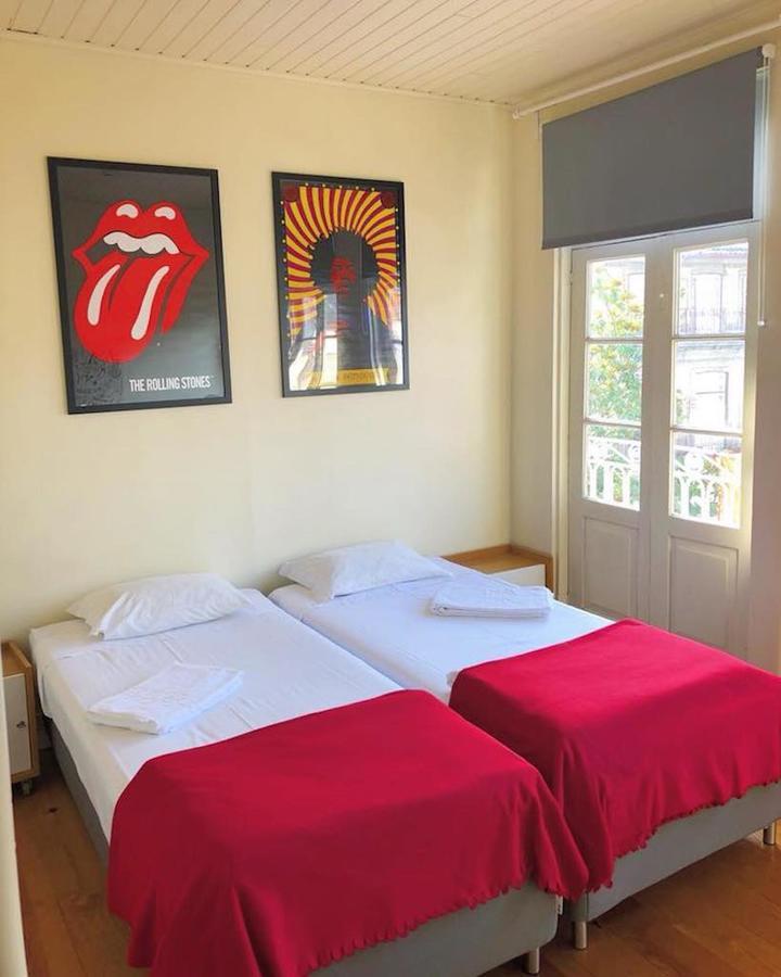 Santiago 31 Hostel Гимарайнш Экстерьер фото